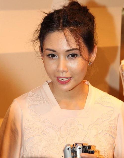 爆料香港娱乐圈的女人,那些不为人知的女性故事 第1张 爆料香港娱乐圈的女人,那些不为人知的女性故事 第1张